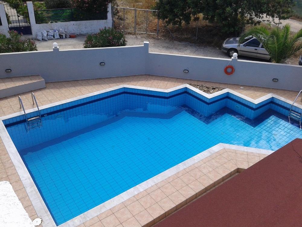 Remi Apartments Stalida Exterior photo